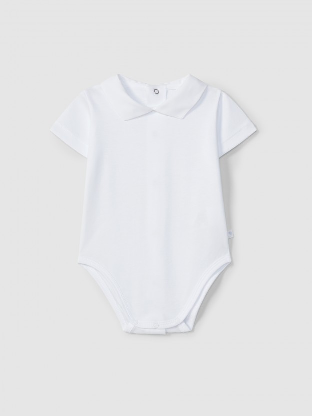 Short-sleeved bodysuit with pointy collar