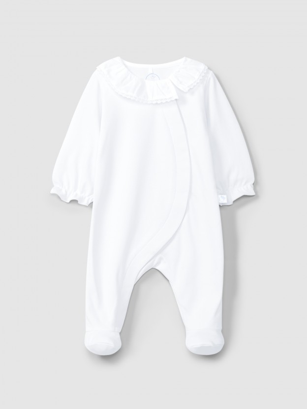 Babygrow ruffled collar with lace detail Babygrow ruffled collar with lace detail