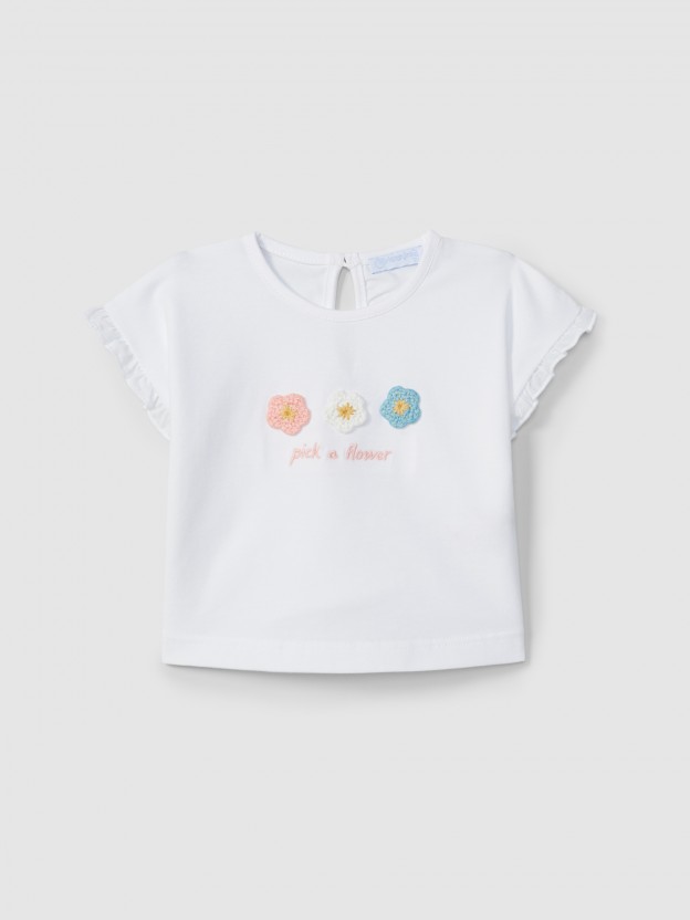 Camiseta flores de ganchillo Camiseta flores de ganchillo