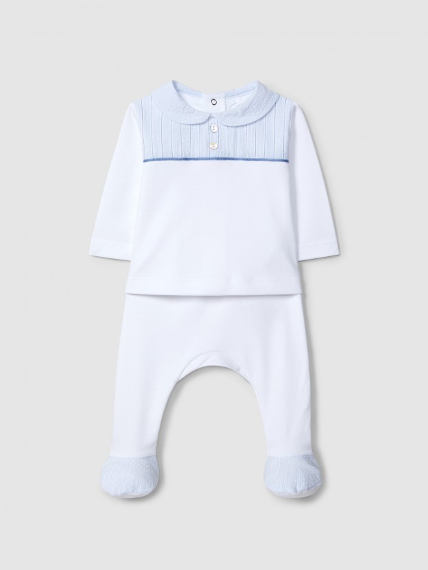 Two-piece set with printed chest yoke Two-piece set with printed chest yoke