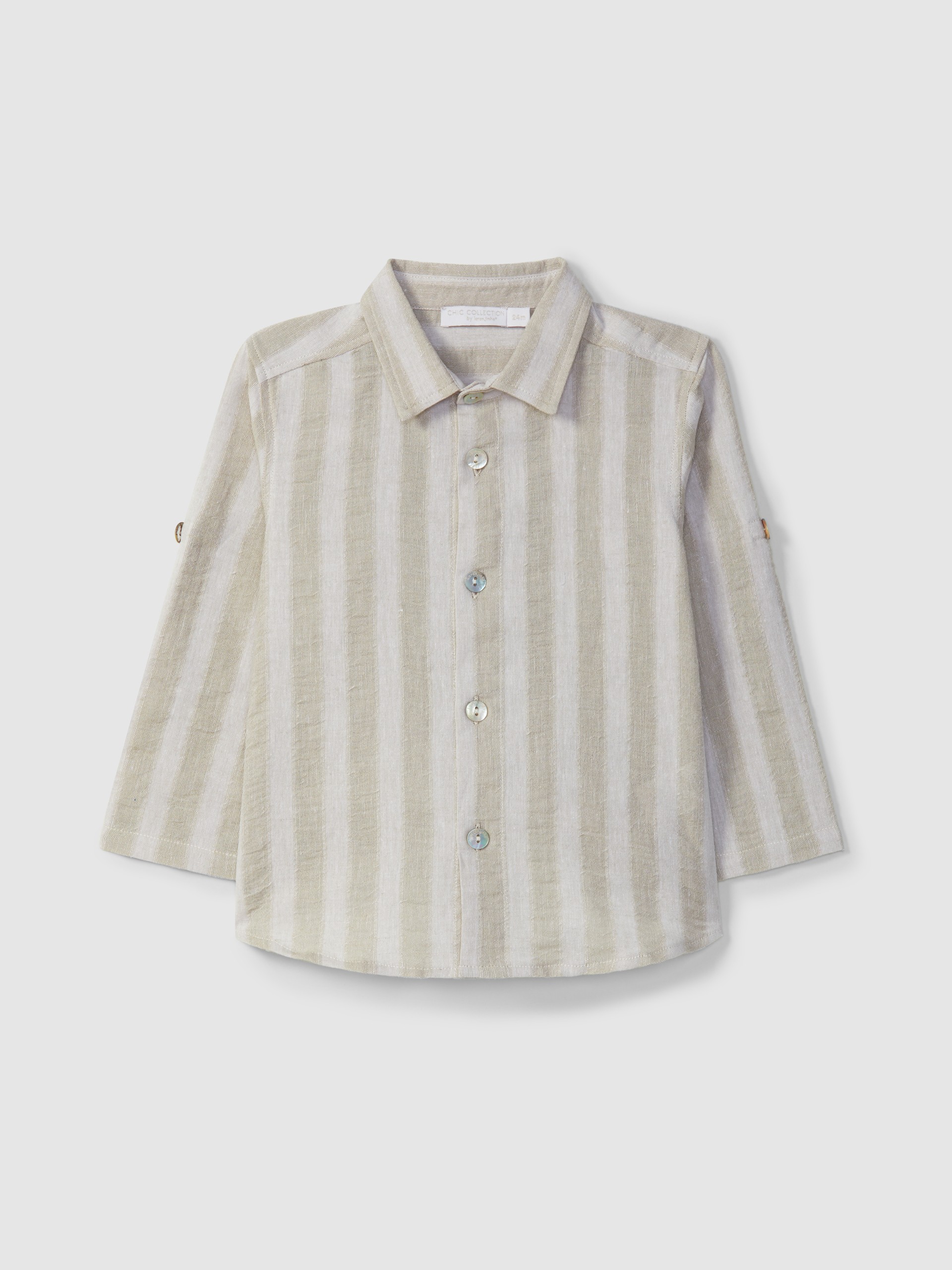 Linen shirt with natural appearance