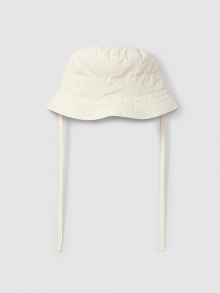Chapéu liso com fita Chapéu liso com fita