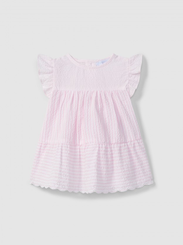 Vestido seersucker de riscas e bordado Vestido seersucker de riscas e bordado