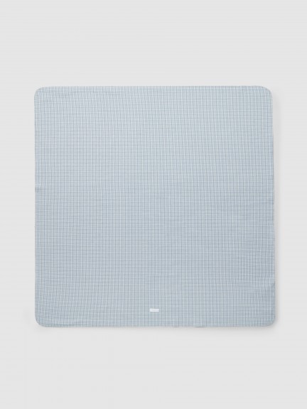 Manta Envolvente en punto jacquard a cuadros Manta Envolvente en punto jacquard a cuadros