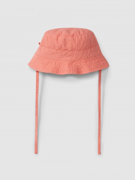 Chapéu liso com fita Chapéu liso com fita