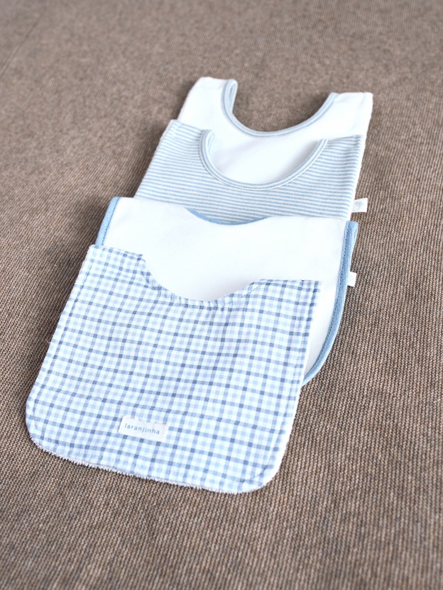 Pack de deux bavoirs imprim�s en coton