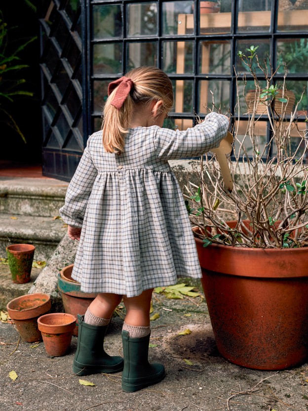 Check dress embroidered with wool thread Check dress embroidered with wool thread