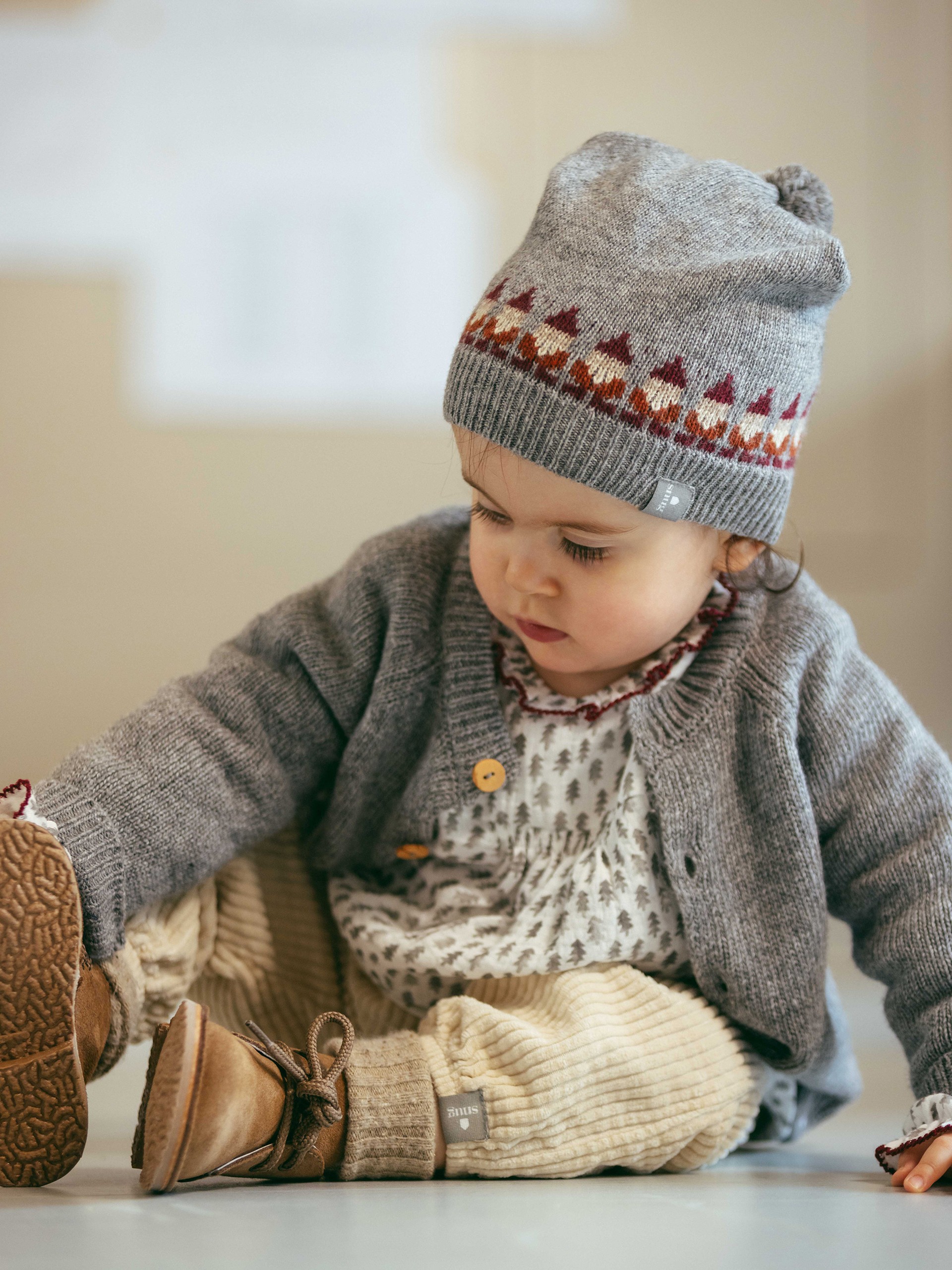 Santa jacquard knitted beanie with pom-pom