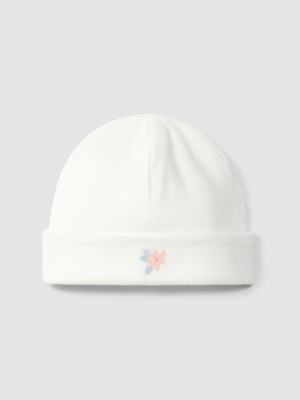 Beanie with embroidered detail Beanie with embroidered detail