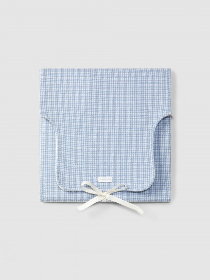 Jacquard knit diaper changing mat with checkered pattern Jacquard knit diaper changing mat with checkered pattern