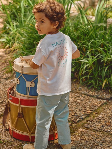 Camiseta con estampado de sol