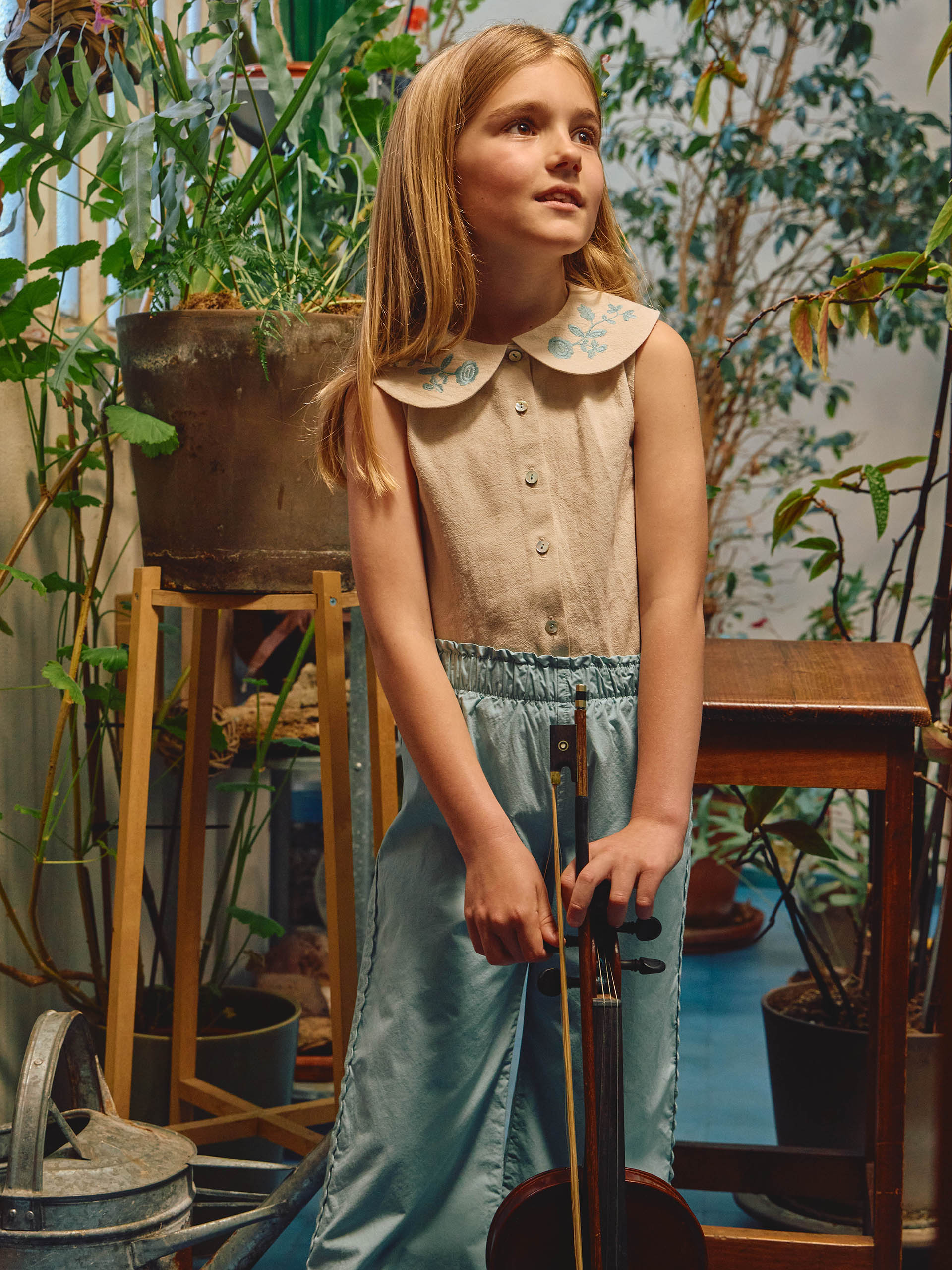 Blouse coton texturé et broderie