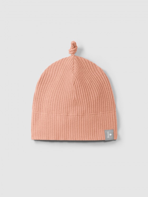 Gorro com n� em malha canelada