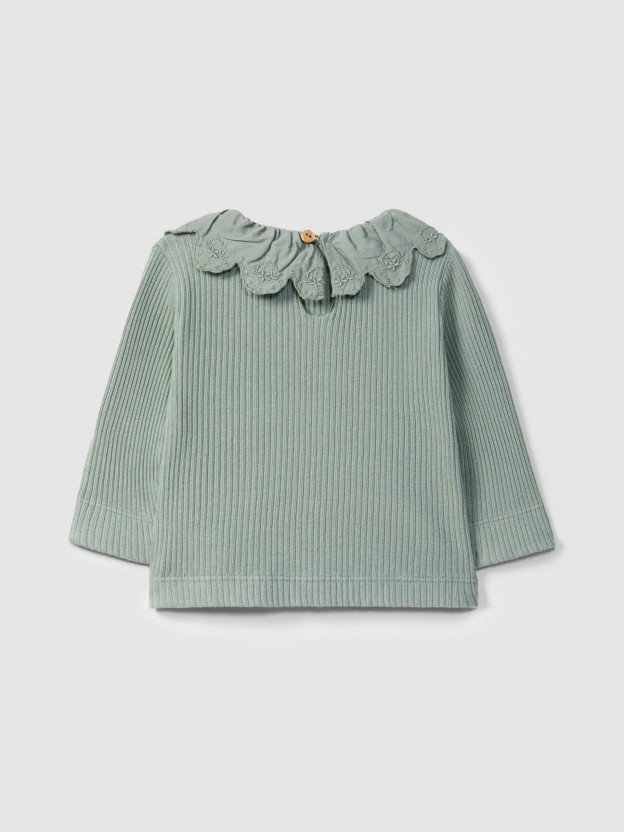 Longsleeve in ribbed jersey with English embroidery collar Longsleeve in ribbed jersey with English embroidery collar