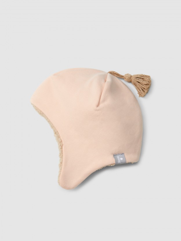 Bonnet en peluche avec pompon et doublure en fourrure Bonnet en peluche avec pompon et doublure en fourrure