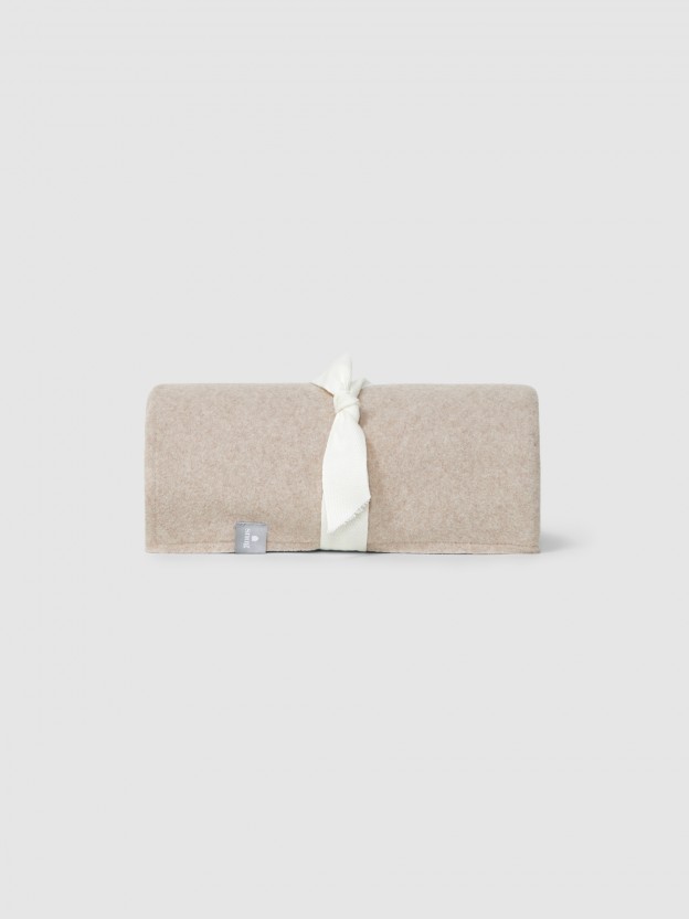 Organic cotton fleece blanket