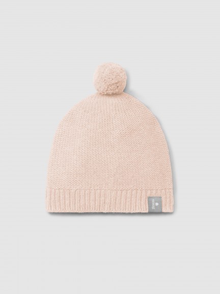 Bonnet tricot� avec pompon