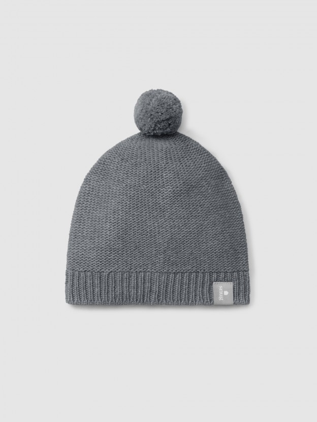 Gorro de punto con pompón Gorro de punto con pompón