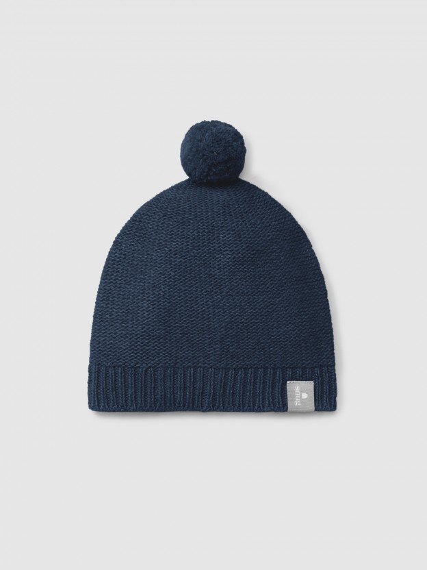 Gorro tricotado com pom-pom Gorro tricotado com pom-pom