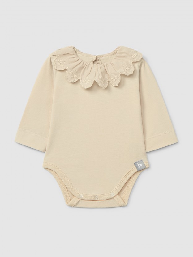 Organic cotton bodysuit with ruffled collar English embroidery Organic cotton bodysuit with ruffled collar English embroidery
