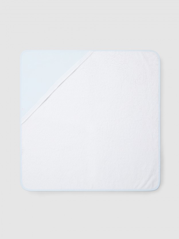 Serviette de bain avec d�tail en point de croix