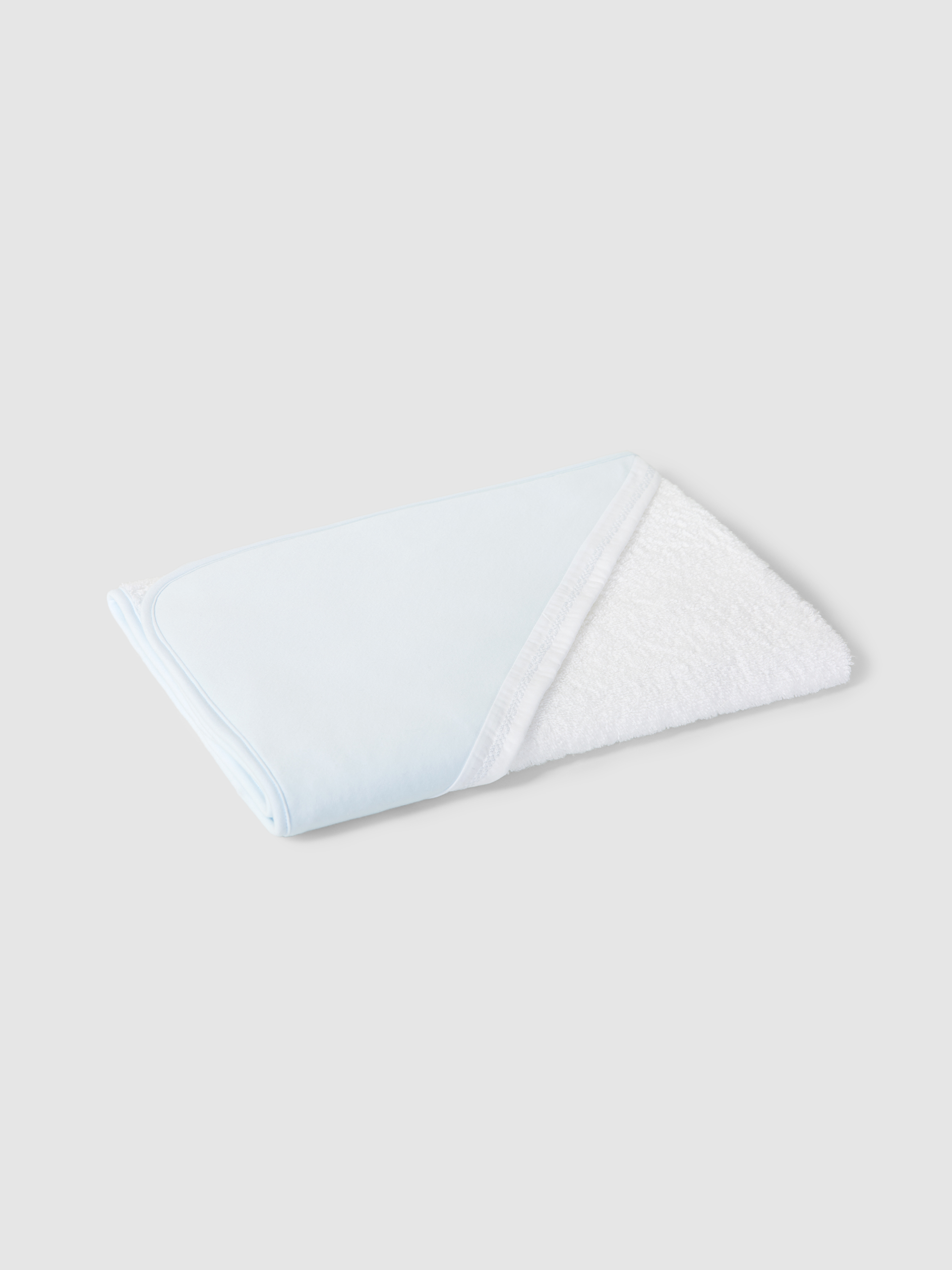 Serviette de bain avec détail en point de croix