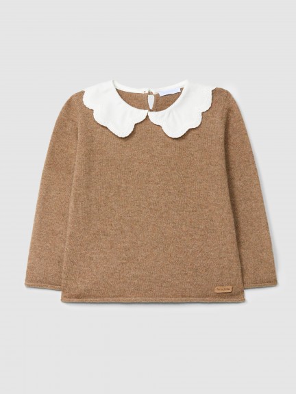 Knitted jumper with embroidered collar Knitted jumper with embroidered collar