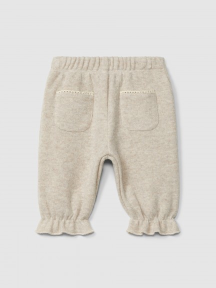 Pull-up pants with pockets and lace detail Pull-up pants with pockets and lace detail
