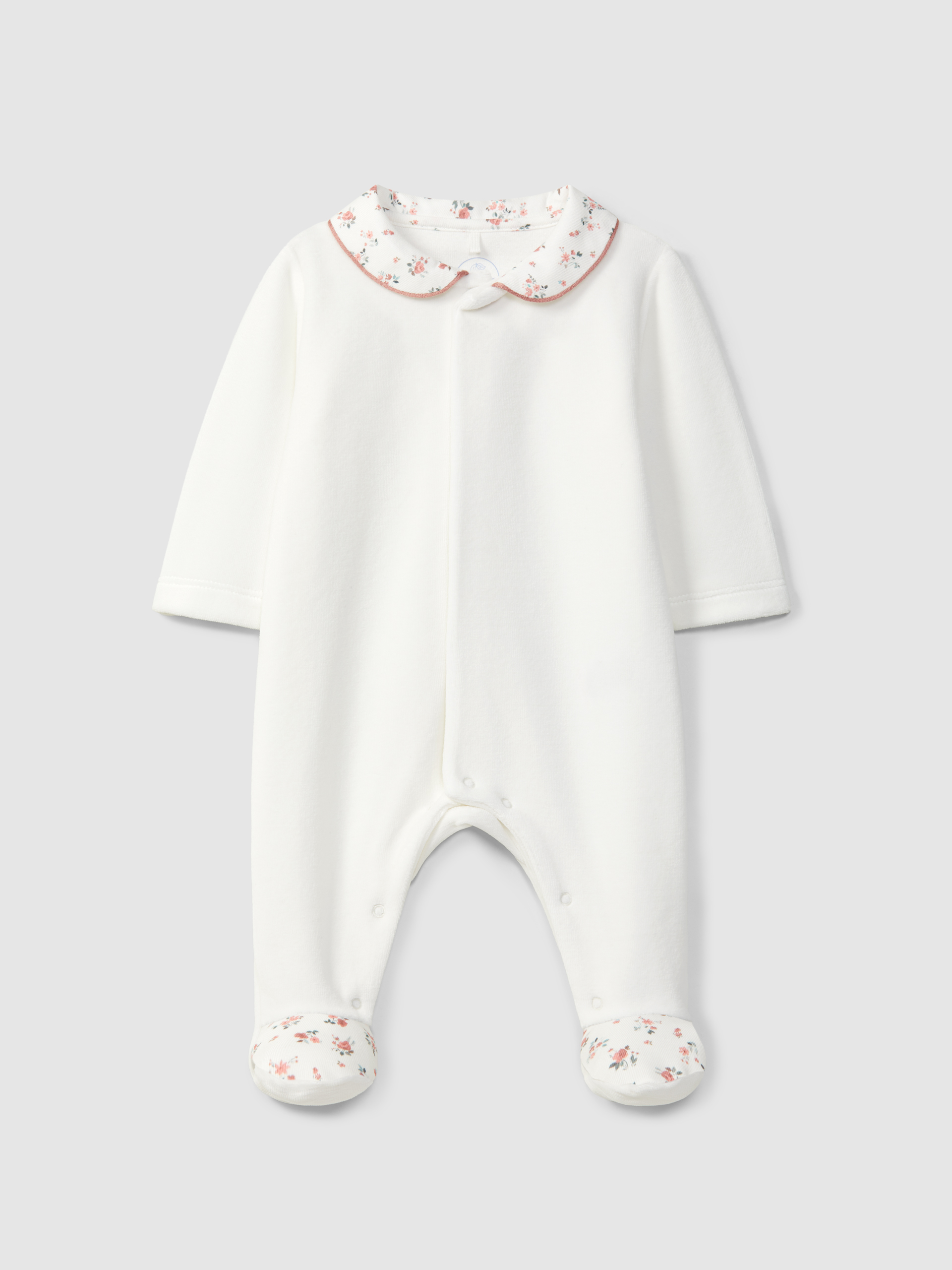 Babygrow em veludo com gola redonda em tecido estampado