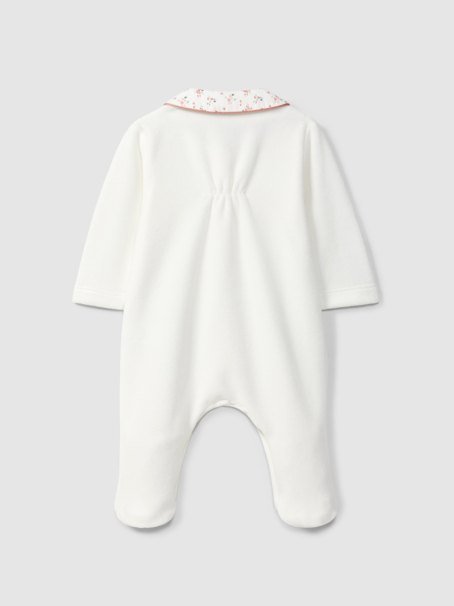 Babygrow em veludo com gola redonda em tecido estampado