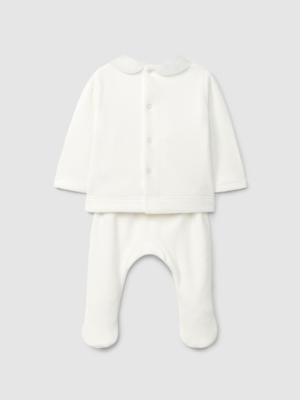 Two-piece set smocking detail Two-piece set smocking detail