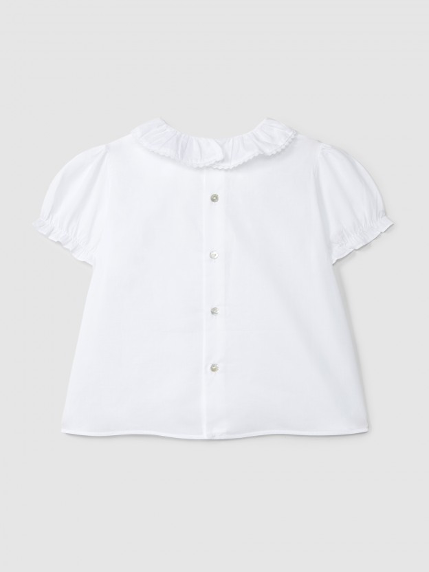 Blusa con detalles en encaje Blusa con detalles en encaje