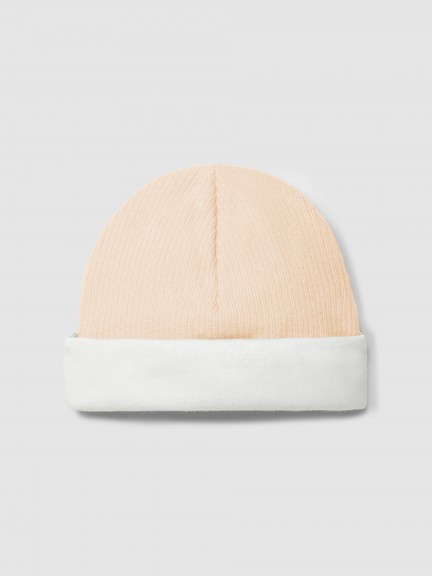 Gorro em algodão orgânico com detalhe de bordado Gorro em algodão orgânico com detalhe de bordado