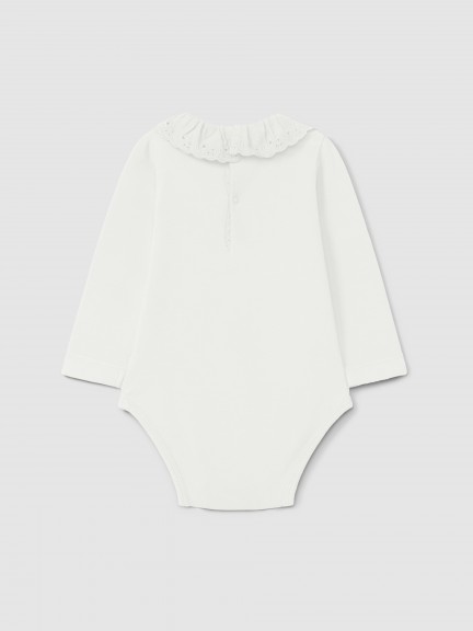 Body con cuello de volante bordado inglés Body con cuello de volante bordado inglés