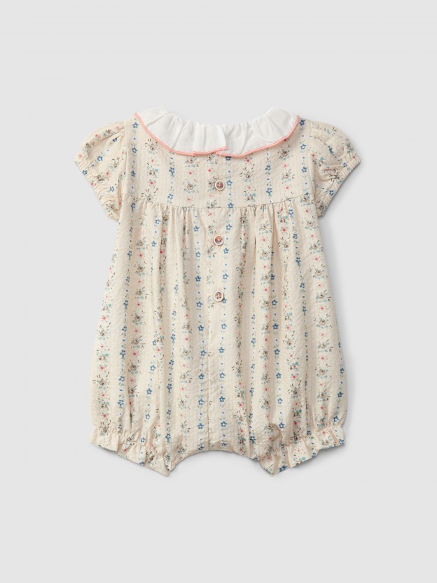 Floral print seersucker short-leg romper Floral print seersucker short-leg romper