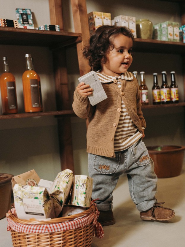 Organic cotton denim pull-up pants with embroidery detail Organic cotton denim pull-up pants with embroidery detail