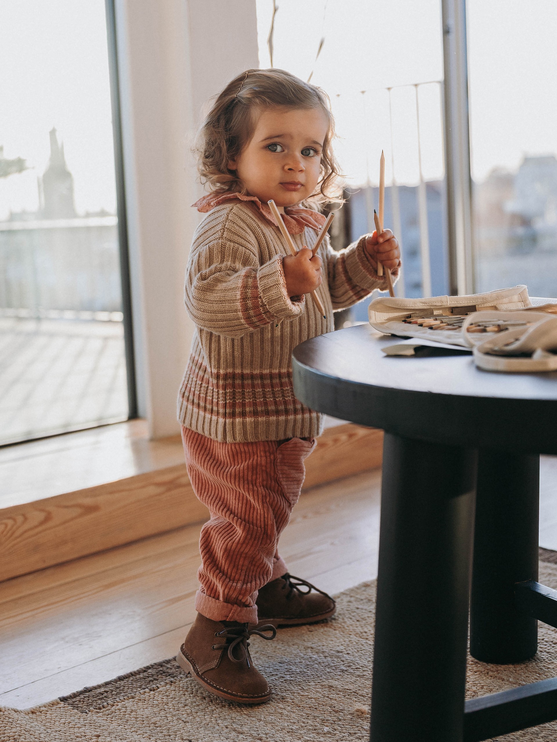 Pantalon pull-up en velours cannelé avec poche en cœur