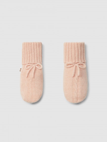 Chaussons tricotés avec détail de tresse Chaussons tricotés avec détail de tresse