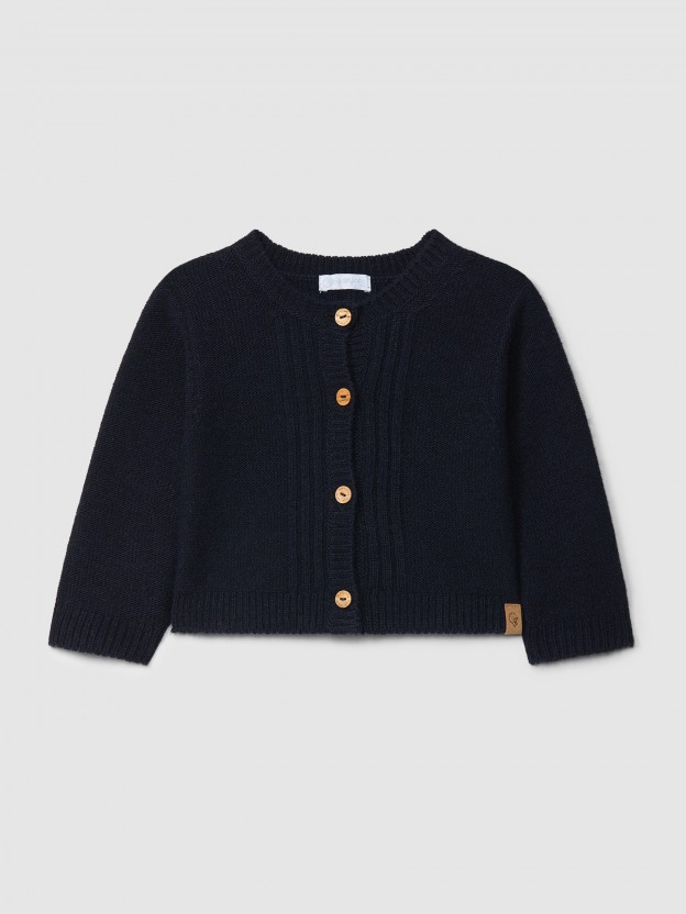 Knitted cardigan crew neck with embossed stripes