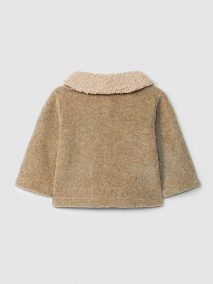 Abrigo polar con cuello de pelo Abrigo polar con cuello de pelo