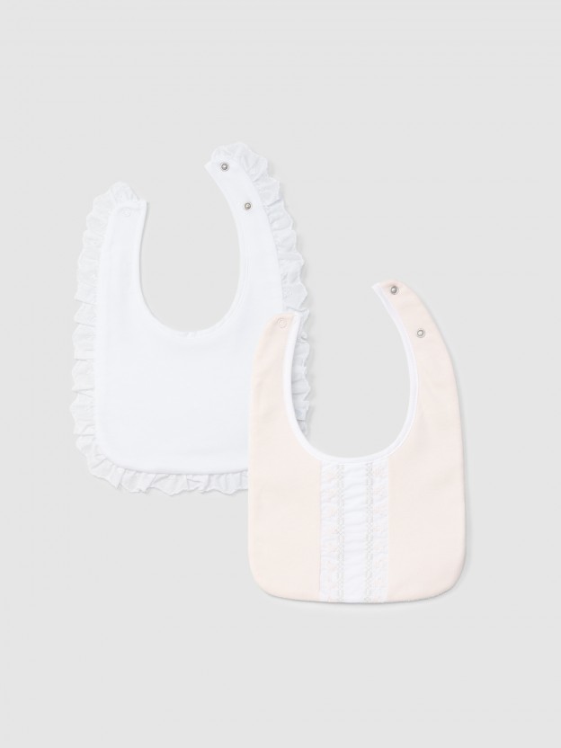 Pack de duas babetes folho e bordado ponto cruz Pack de duas babetes folho e bordado ponto cruz