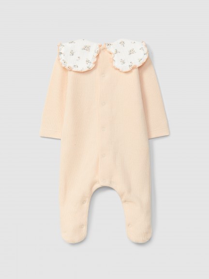Mono de bebé en algodón orgánico con cuello de volante con estampado floral Mono de bebé en algodón orgánico con cuello de volante con estampado floral