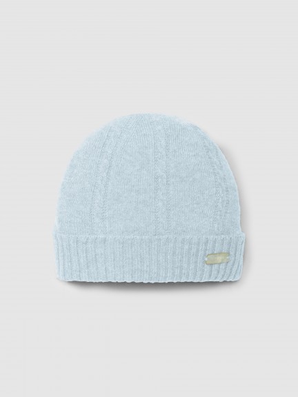 Knitted beanie with cable-knit detail