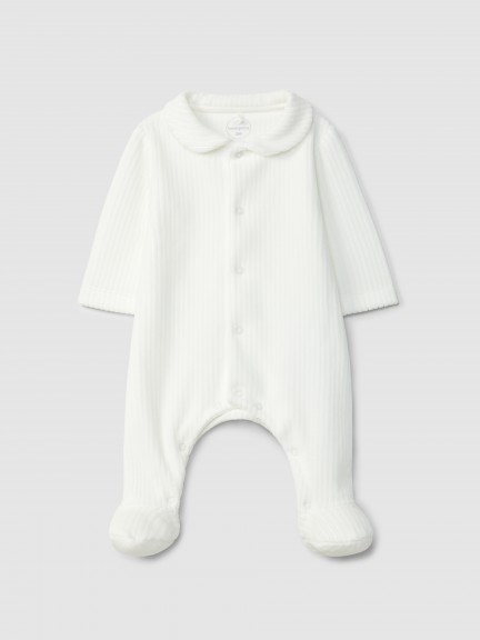 Babygrow gift box, beanie and burping blanket Babygrow gift box, beanie and burping blanket