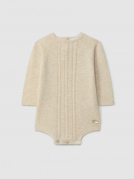 Shortie knitted in wool with cable-knit Shortie knitted in wool with cable-knit