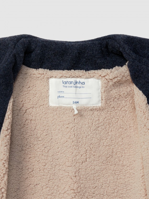 Wool overcoat with collar. Wool overcoat with collar.